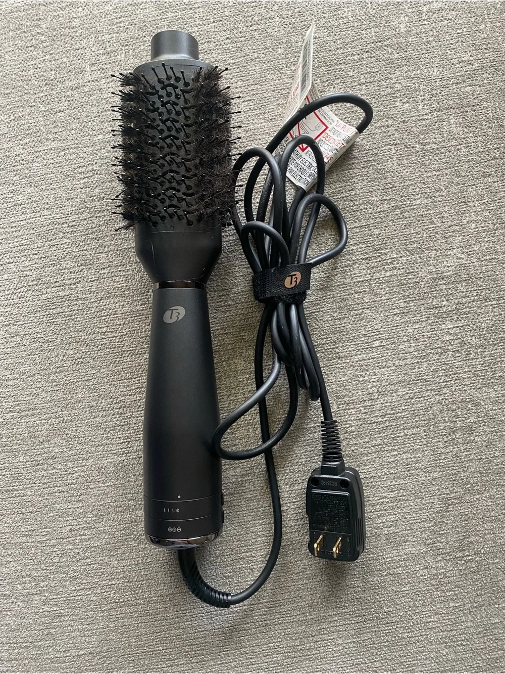 T3 Matte Black Round Heated Styling Brush